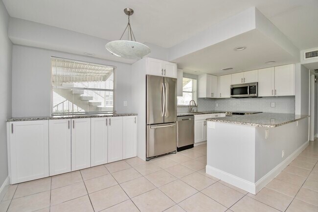 Building Photo - 488 Monaco Blvd