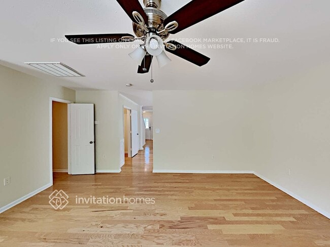 Building Photo - 14310 Waterlyn Dr