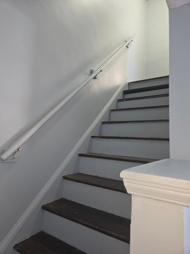 Building Photo - 20255 Meyers Rd