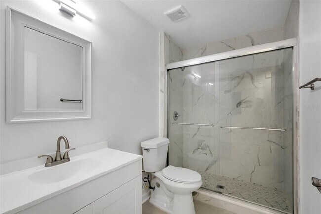 Foto del edificio - 560 W Juniata St