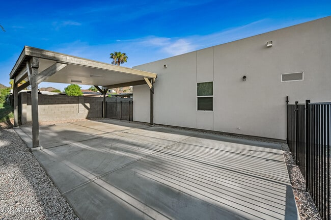 Building Photo - 9507 N 12th St