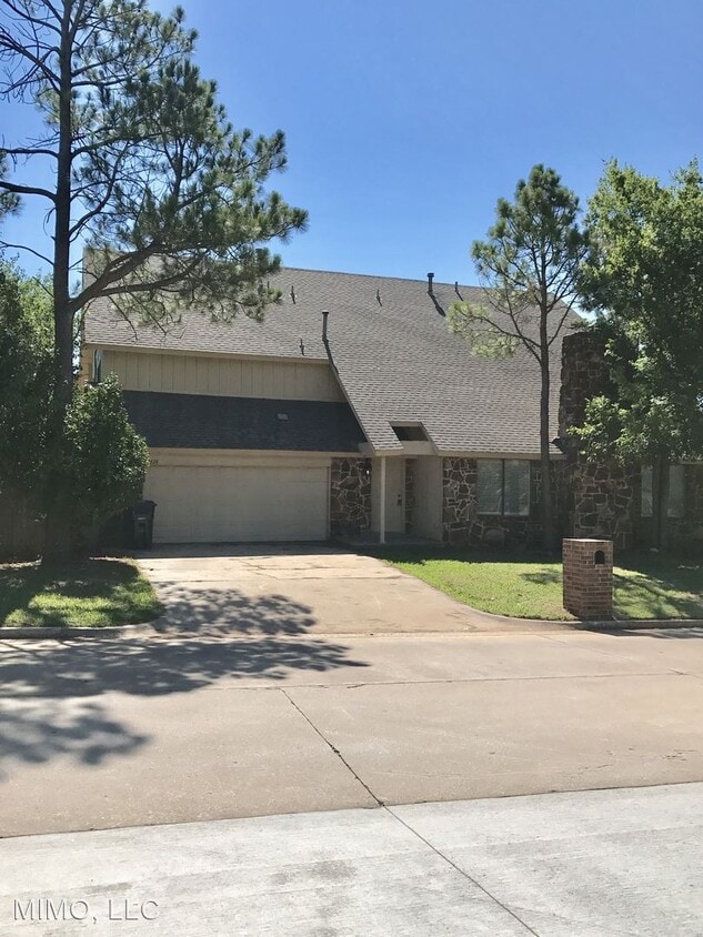 Primary Photo - 2 br, 2.5 bath House - 13428 Clearbrook