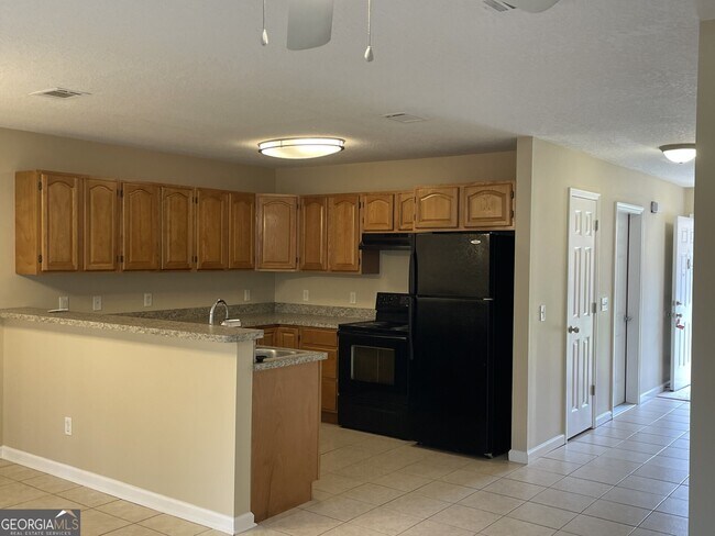 Building Photo - 107 Deep Bay Cir
