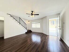 Building Photo - 1343 W 36th St