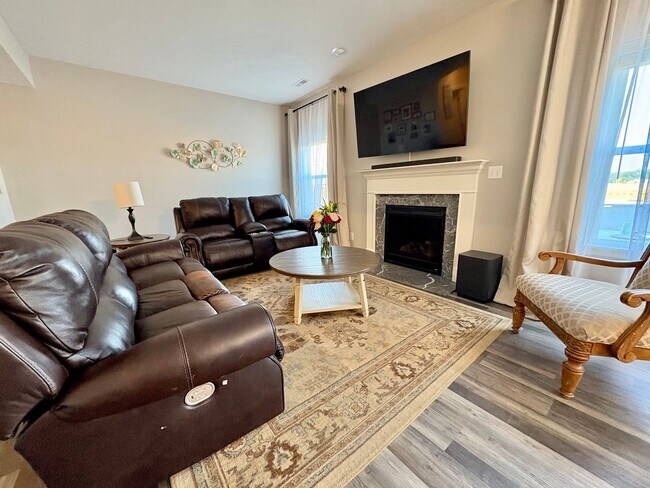 Photo - Luxury Meets Comfort: 4 Bed Lafayette Home...