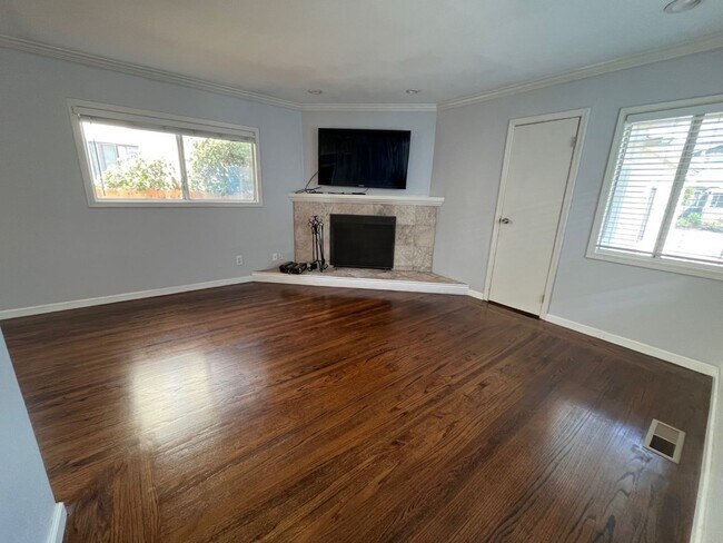 Foto del edificio - Three Bedroom House Available in Albany!!!