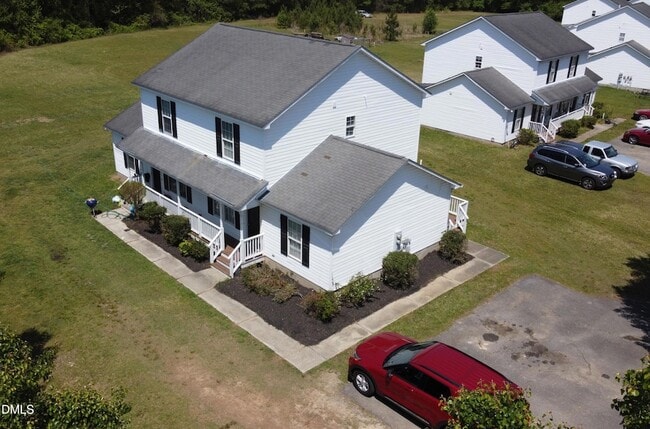 Building Photo - 17 Brantley Cir