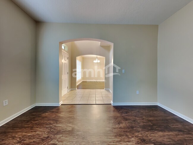 Building Photo - 9243 Prosperity Lake Dr