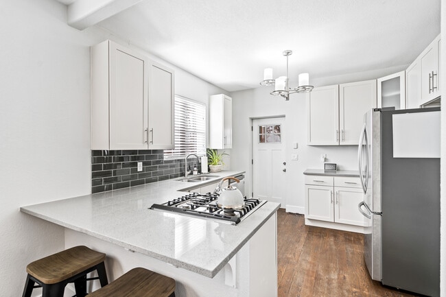 Photo - 4411 Logan St Townhome