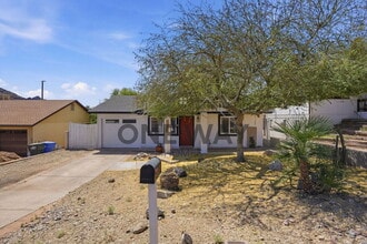Building Photo - 1329 E Cholla St
