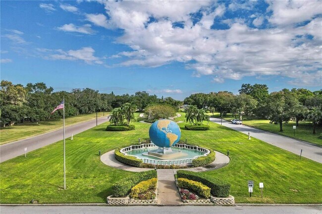 Foto del edificio - 2428 Columbia Dr