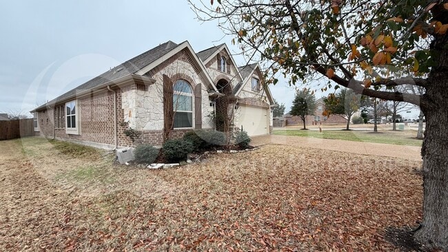 Building Photo - 4204 Overton Dr