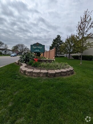 Building Photo - 693 Mallard Ln