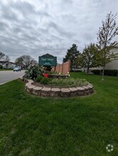 Building Photo - 693 Mallard Ln
