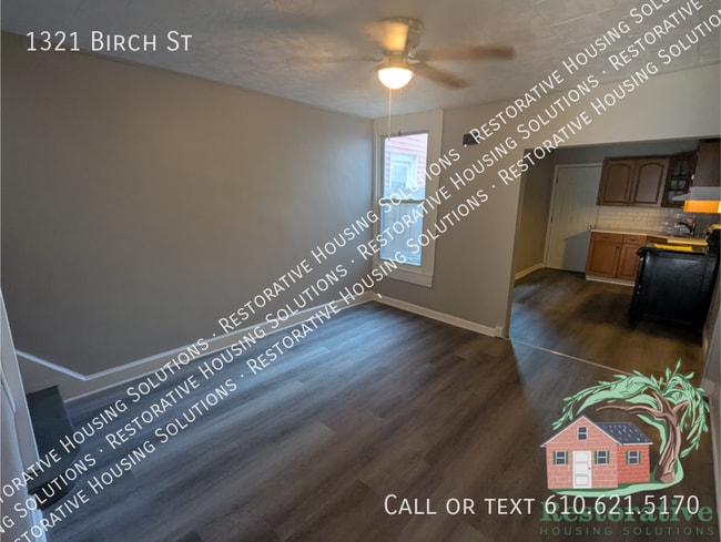 Photo - 1321 Birch St House