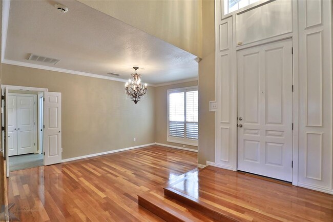 Building Photo - 5302 Peppermill Ln