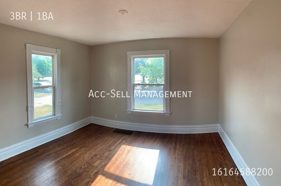 Foto principal - 157 Houseman Ave NE