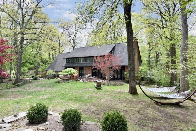 Building Photo - 57 Havemeyer Rd