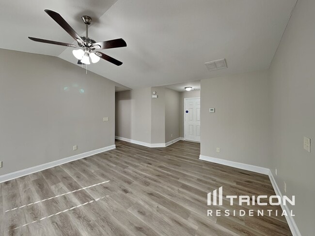 Building Photo - 482 Raider Way Bethlehem GA