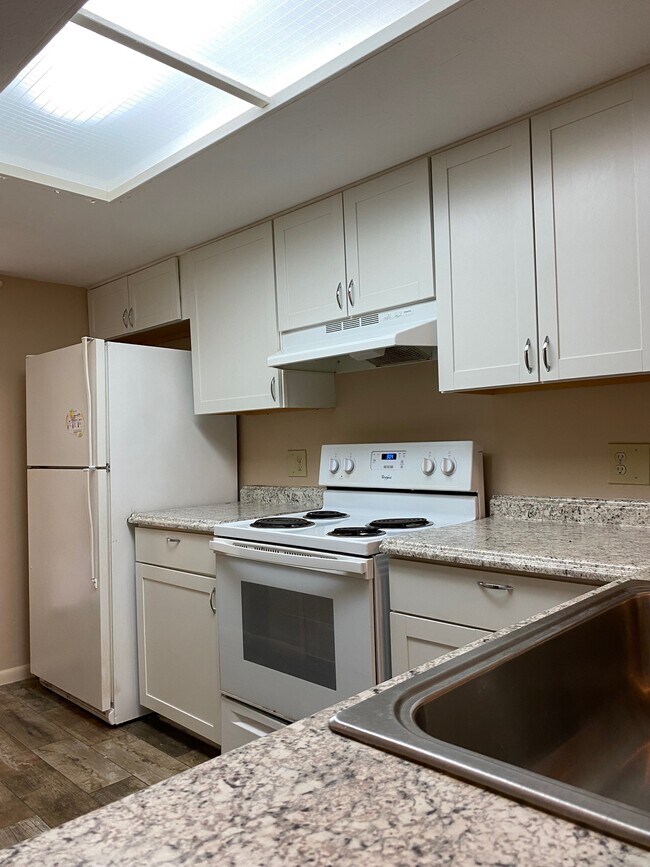 Foto del edificio - 407 SW 54th Dr