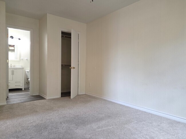 dormitorio - 513 Wolf St