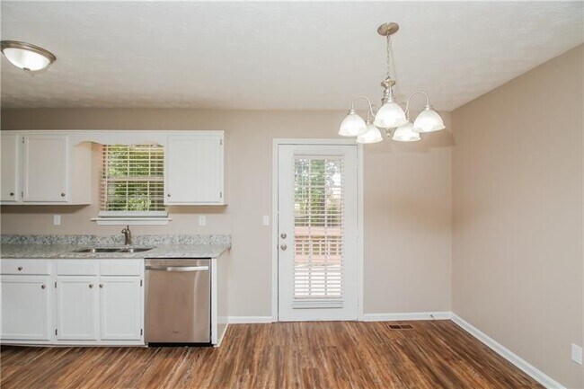 Foto del edificio - 3876 Welham Green Ct