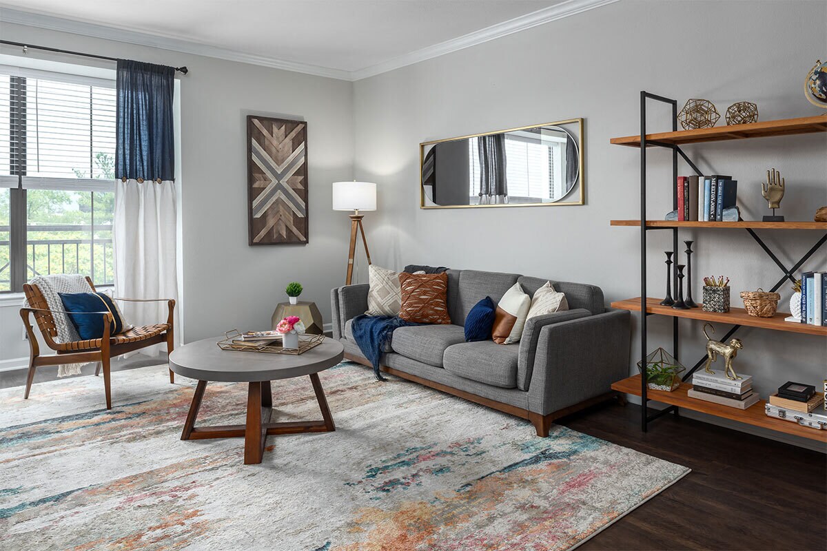 Kings Landing Apartments in Creve Coeur, MO