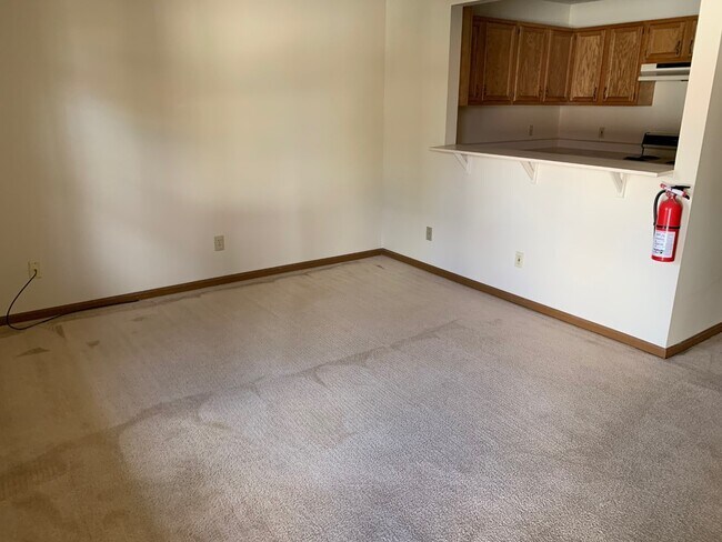 Living Room - 2390 Wrens Dr S
