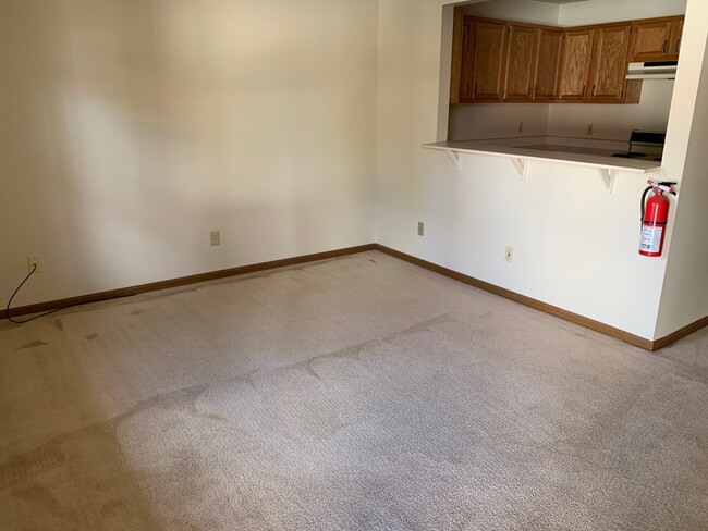 Living Room - 2390 Wrens Dr S