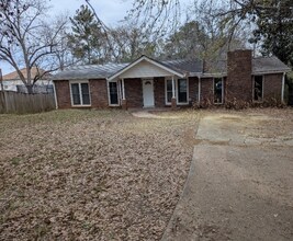 Building Photo - 6543 Bay St