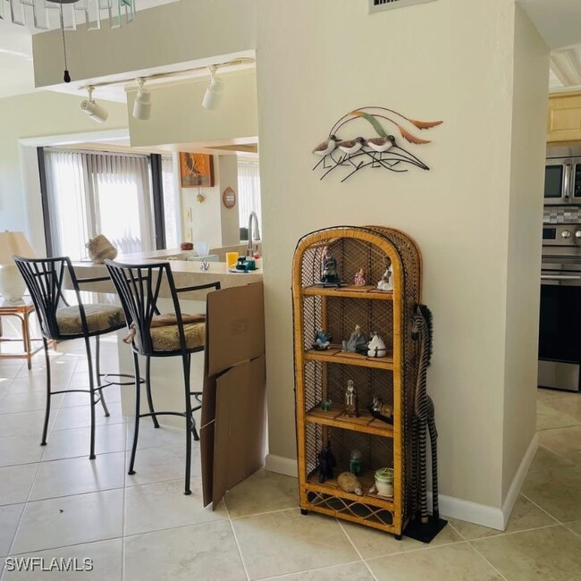 Foto del edificio - 5790 Trailwinds Dr