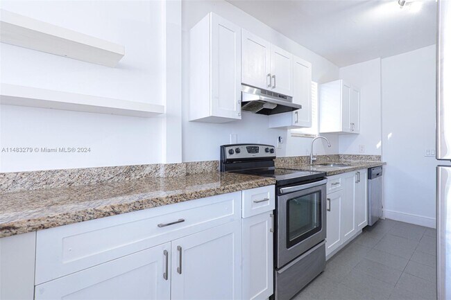 Foto del edificio - 931 79th Terrace