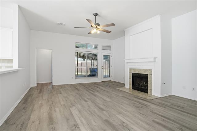 Foto del edificio - 1602 Meadow Park Dr