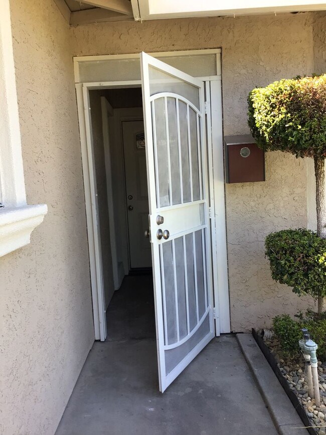 Building Photo - Beautiful Home in Atwater