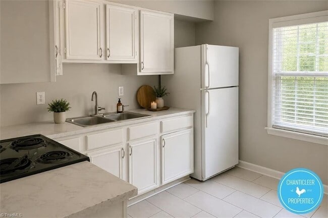Building Photo - 1603 Autumn Dr