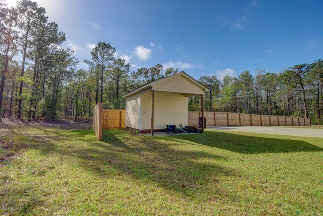 Building Photo - 551 Holly Ridge Rd
