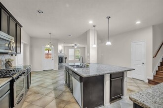 Building Photo - 25002 Clover Ranch Dr