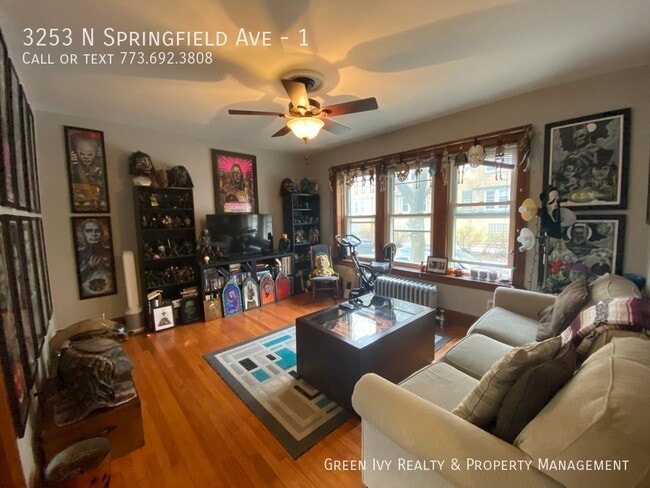 Foto del edificio - 3253 N Springfield Ave