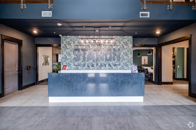 La estación Alafaya - The Station Alafaya