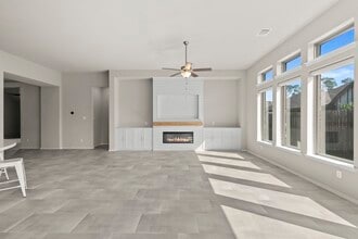 Building Photo - 25402 Kidwiler Dr