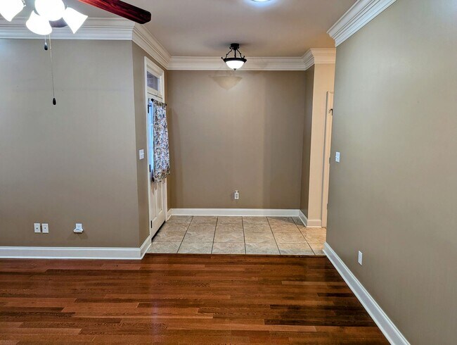 Foto del edificio - Home for You in Fairground Place!