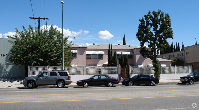 Building Photo - Whitsett Estates