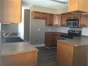 Building Photo - 3 br, 2.5 bath House - 338 Tiffany St.