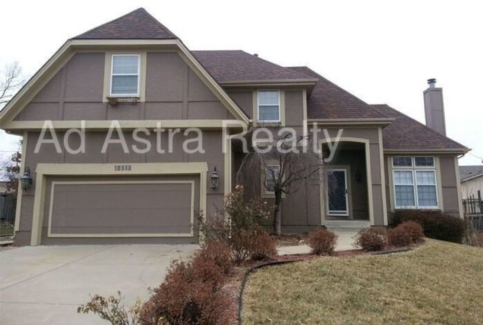 Foto principal - Gorgeous Blue Valley Home-Available in JULY!!
