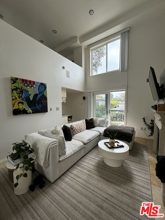 Foto del edificio - 10389 Almayo Ave