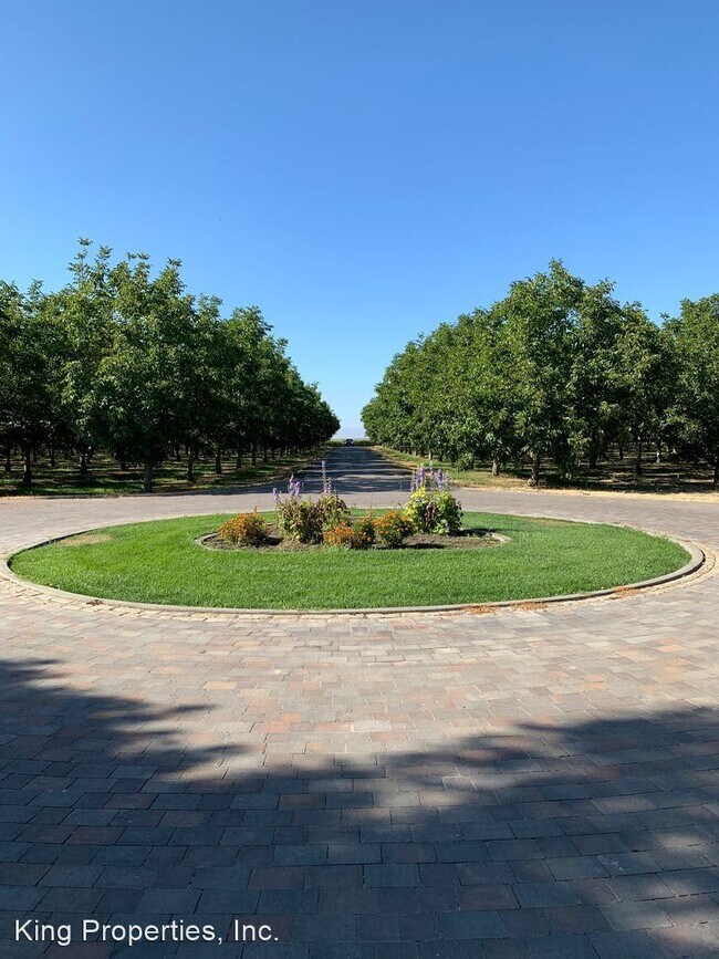 3 br, 2.5 bath House 6215 Phillips Road House for Rent in Dixon, CA