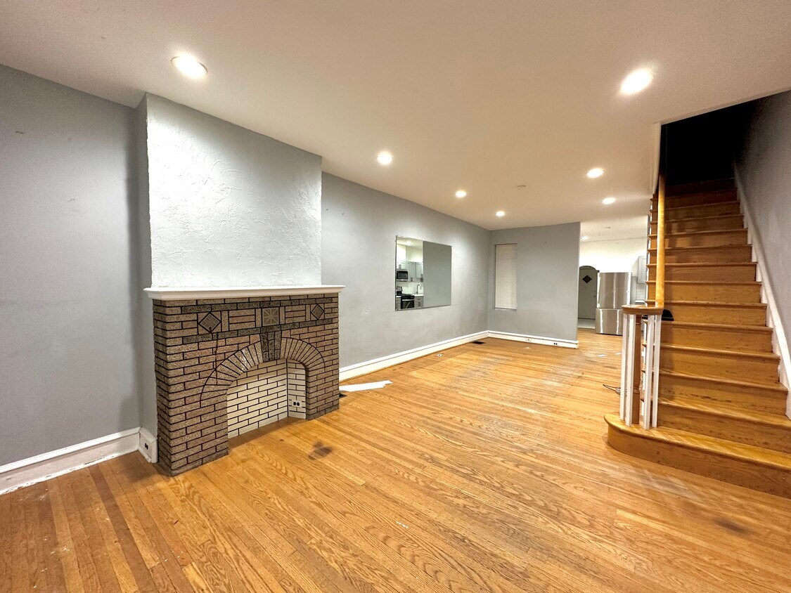 2932 Aramingo Ave, Philadelphia, PA 19134 Townhome Rentals in