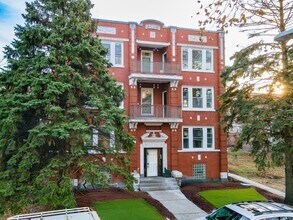 Building Photo - 651 E Groveland Park
