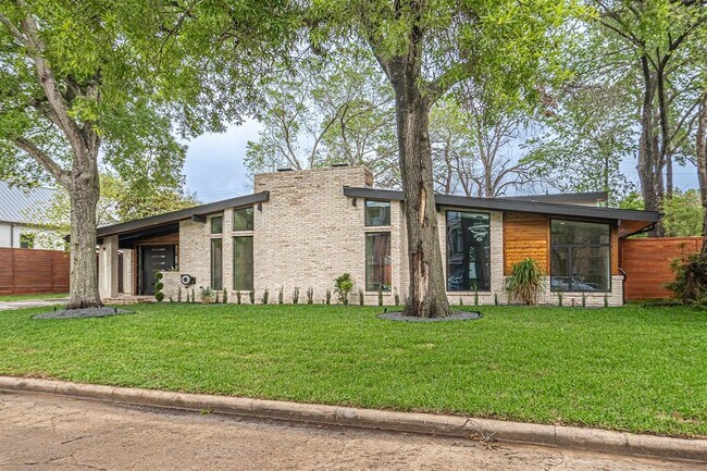 Foto del edificio - 2510 Underwood St