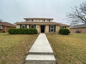 Building Photo - 8906 Doliver Dr